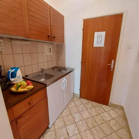 Apartments Fam Tomasic Baska (Krk) Exterior photo