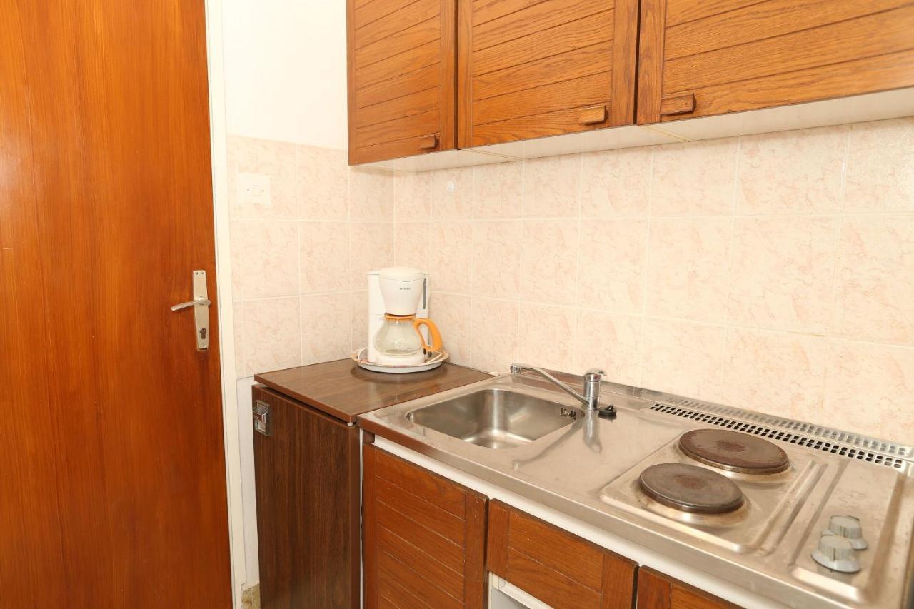 Apartment Fam Tomasic Baska (Krk)