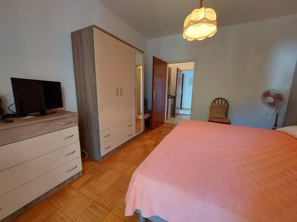 Fam Tomasic Apartment Baska (Krk)