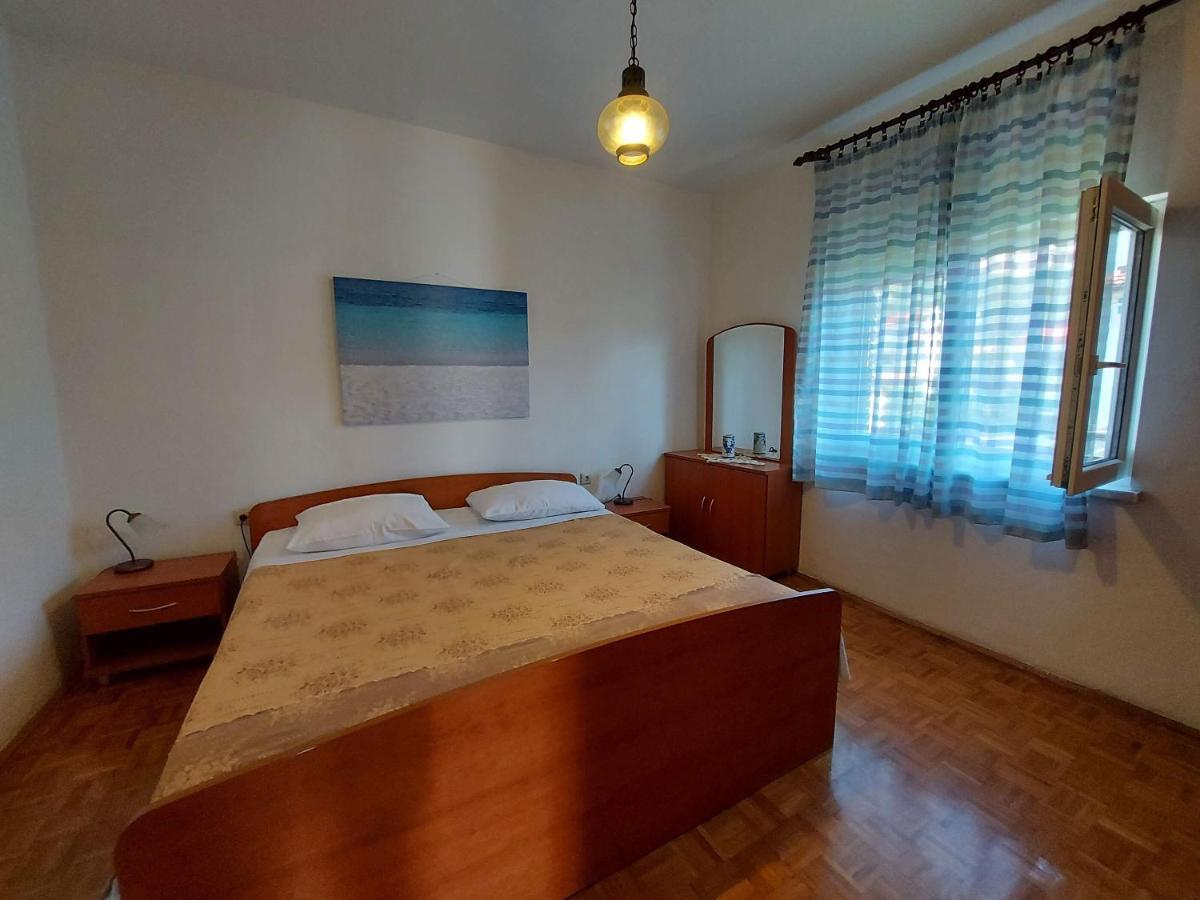 Fam Tomasic Apartment Baska (Krk)